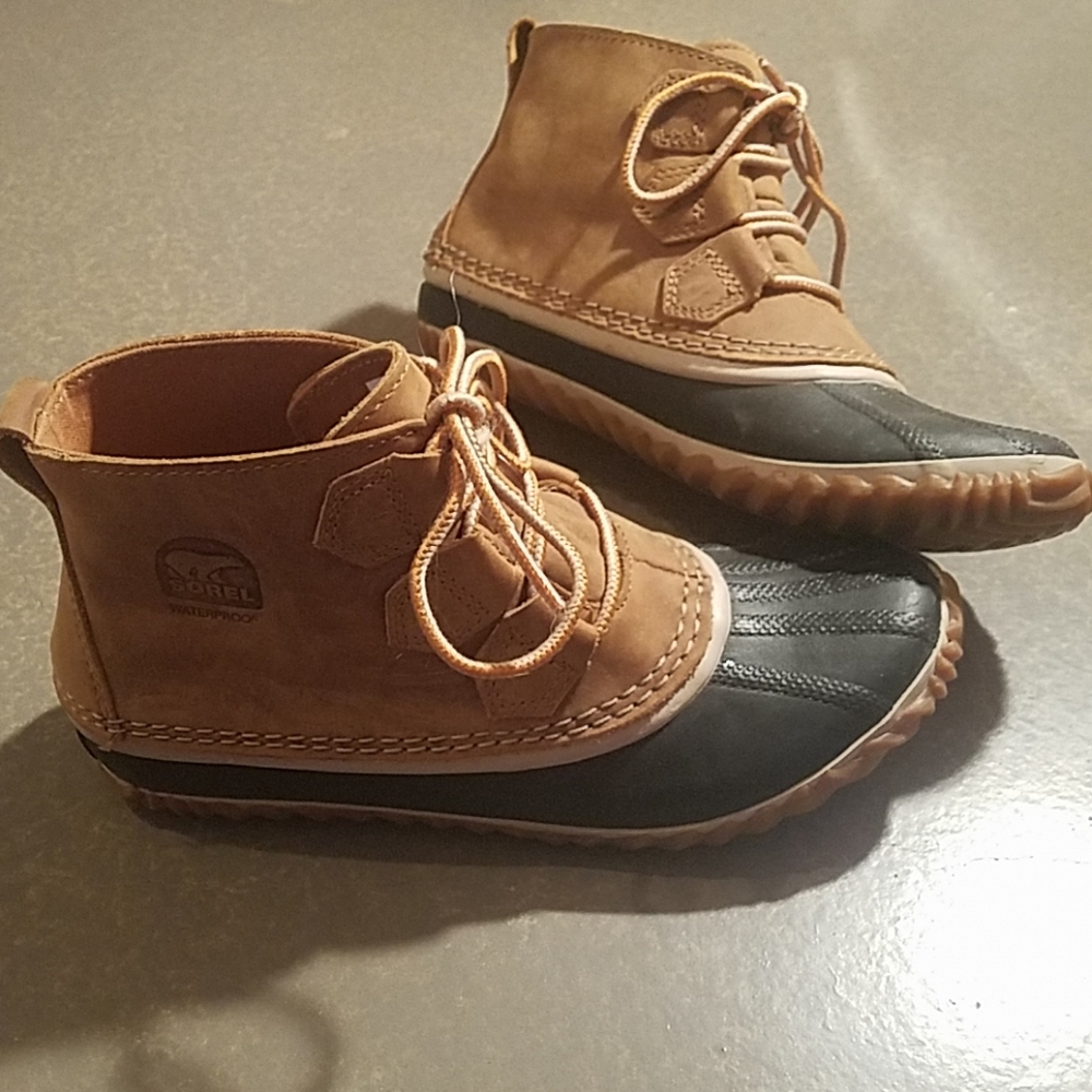 Sorel "duck boot"